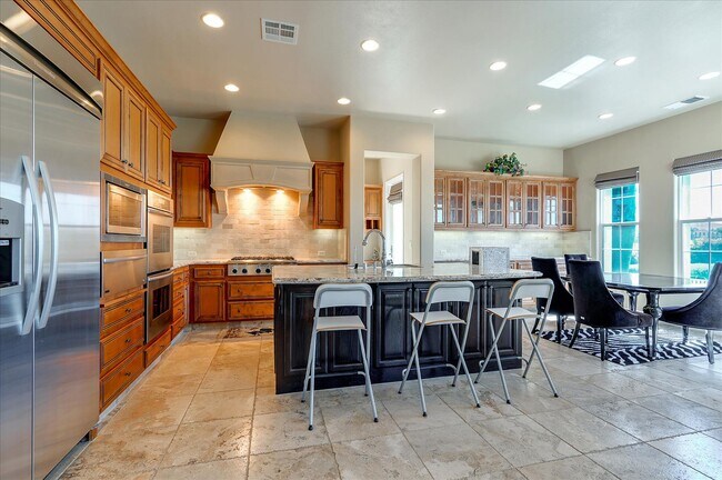 Foto del edificio - 5537 Satinleaf Way