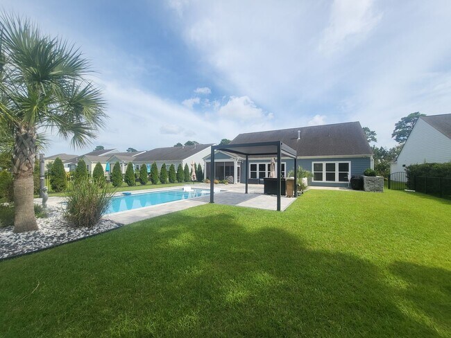 Foto del edificio - REDUCED!  5 bedroom/4 bath house in Berkshire Forest