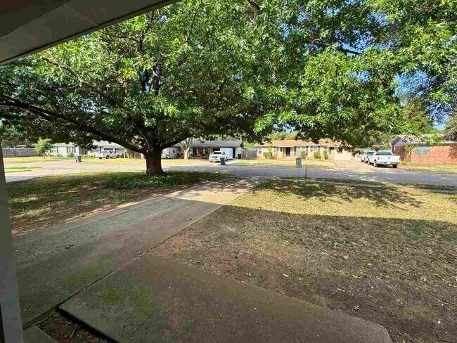 Building Photo - 4503 McCrory Ave