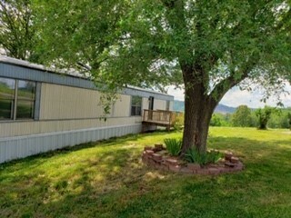 Primary Photo - 409 Chestnut Ridge Rd