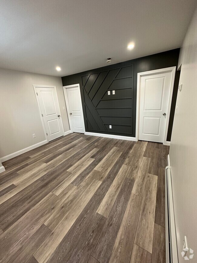 Downtown Saugus Apartments for Rent with Parking Saugus, MA 3 Rentals