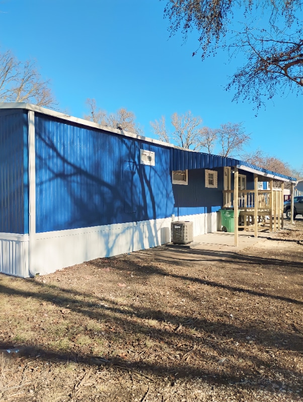 Building Photo - 152 Rainbow Dr