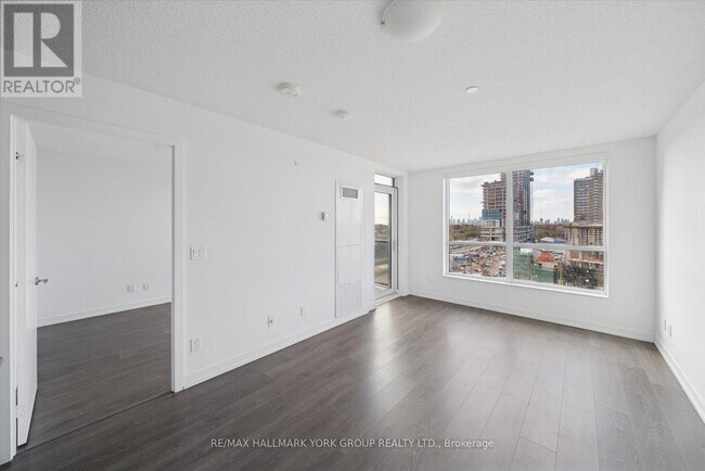 Photo du bâtiment - 8 Trent Ave