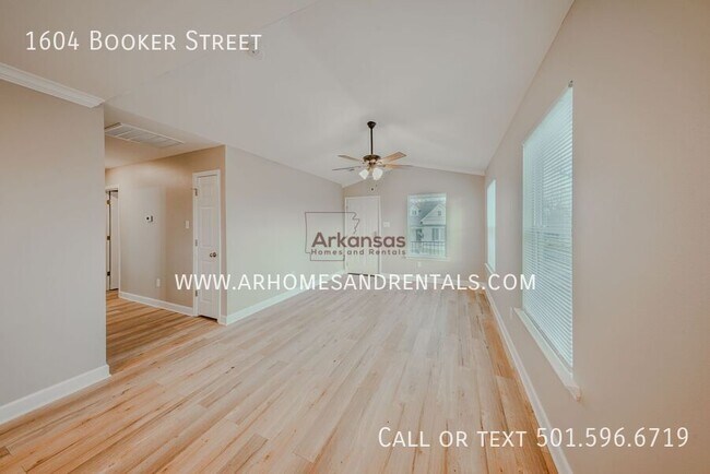 Foto del edificio - 1604 S Booker St