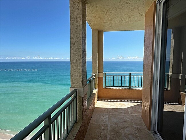 Building Photo - 2080 S Ocean Dr