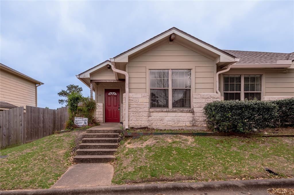 Primary Photo - 110 Sendero Dr