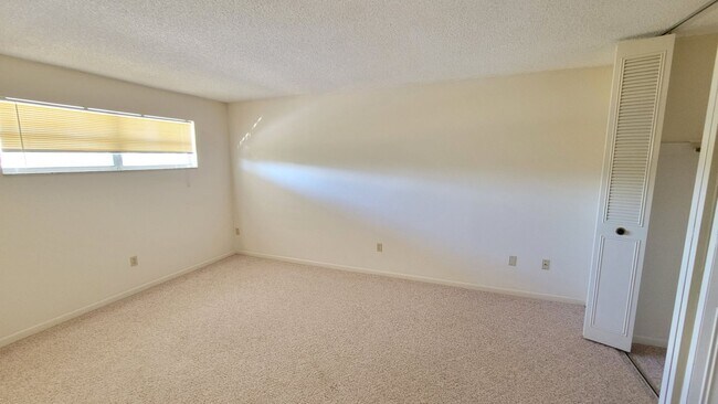 Foto del edificio - Best 55+ Complex in Merritt Island 3/2 open floor plan.