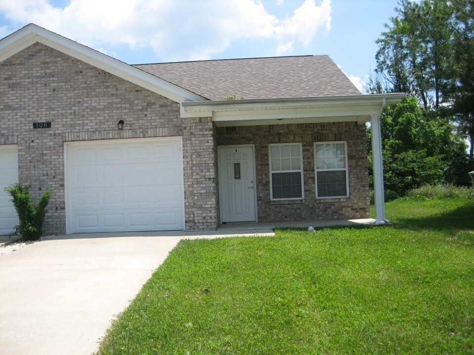 Primary Photo - 106B Northview Ave