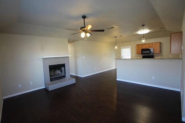 Foto del edificio - Coming Soon: Stunning 3 Bedroom Home in Bullard