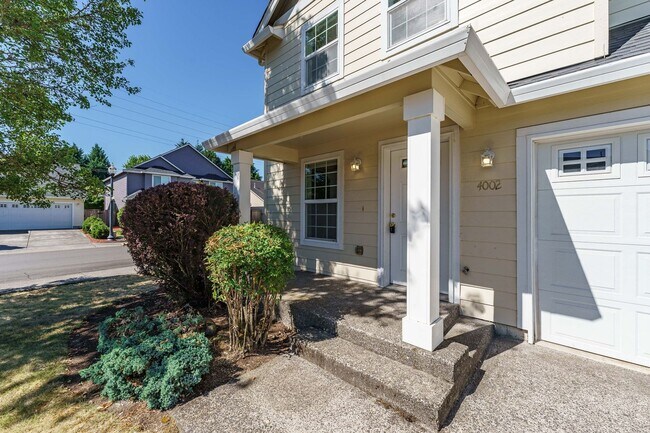 Foto del edificio - Your Next Home Awaits! 4BR/2.5BA with Fenc...