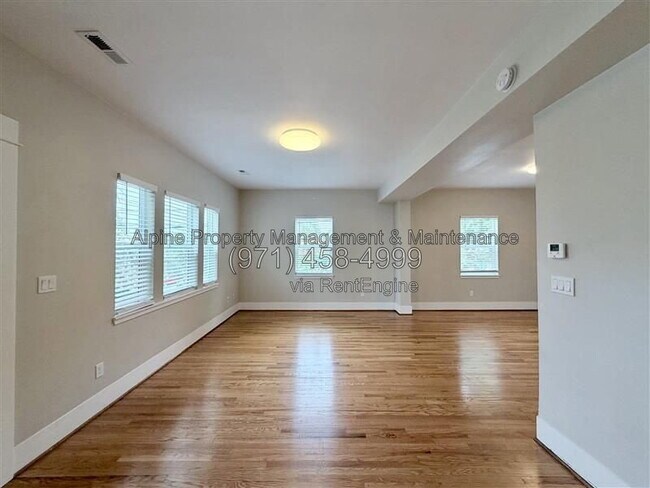 Foto del edificio - 5004 SE 38th Ave
