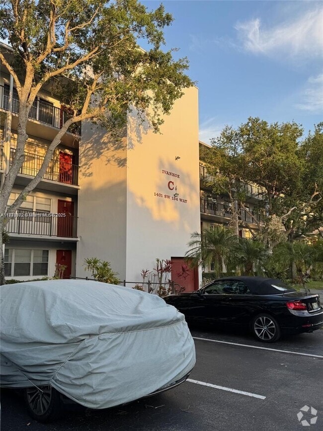 Building Photo - 1401 SW 134th Way