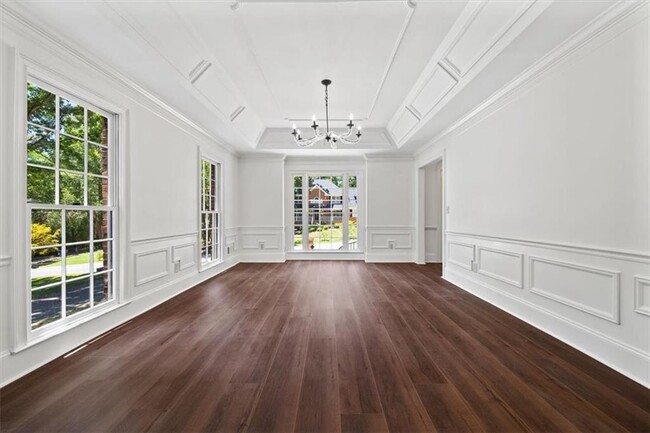 Building Photo - 2120 Skyland Cove Ln SW
