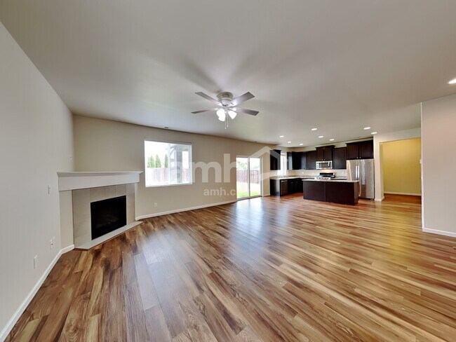 Foto del edificio - 2655 Moore St