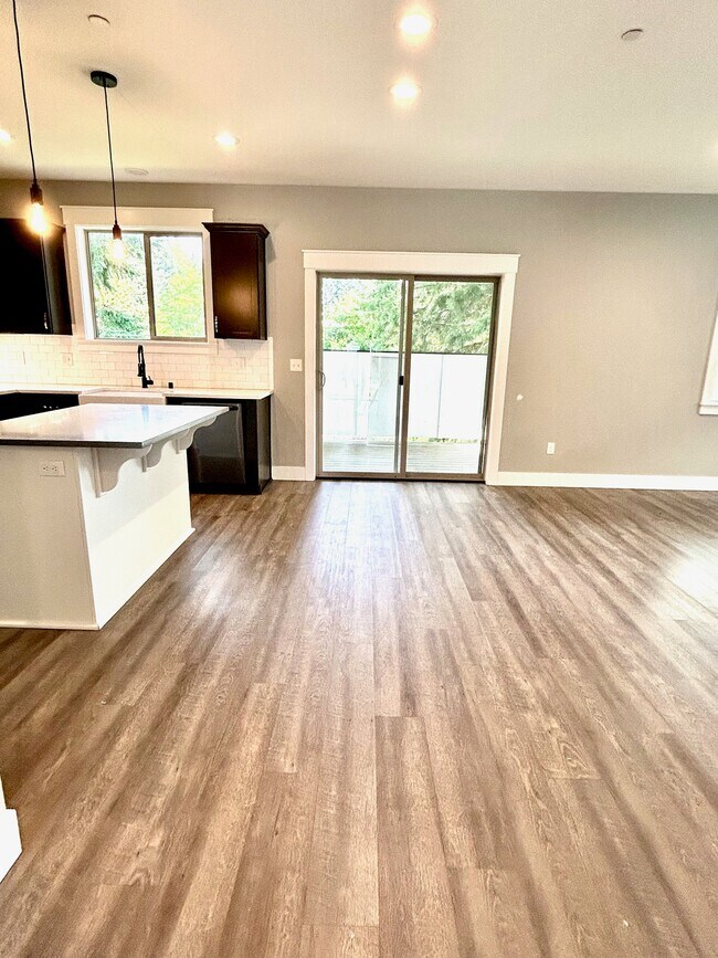 Foto del edificio - 5304 NE 48th St