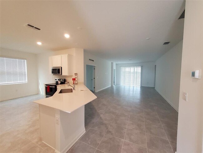 Building Photo - 953 Waterfall Boulevard
