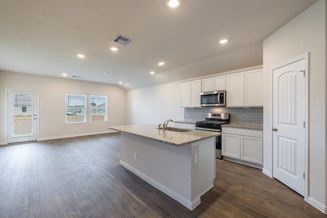 Building Photo - 315 Belmont Pl