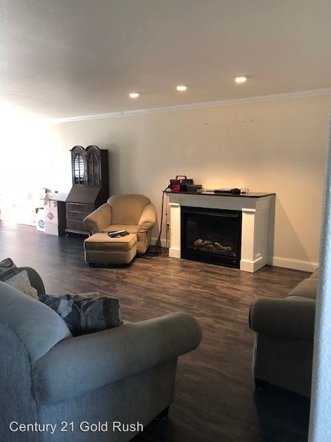 Building Photo - 3 br, 2.5 bath House - 121 Chief Evan Drive