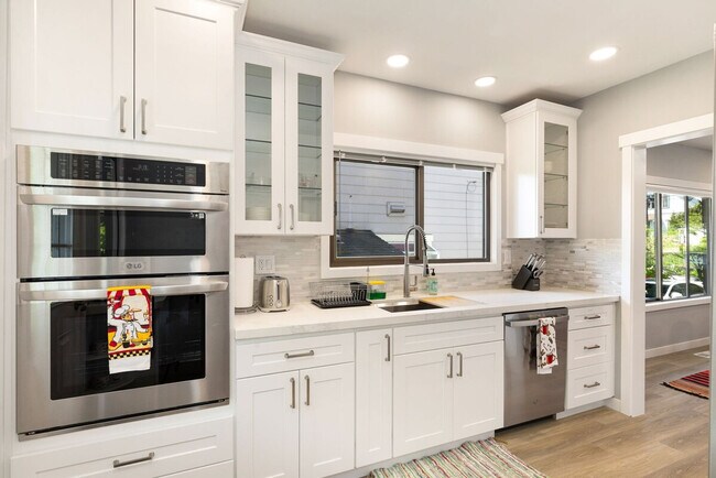 Foto del edificio - 4042 1st Ave NE