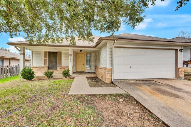 Building Photo - 7002 Colony Loop Dr