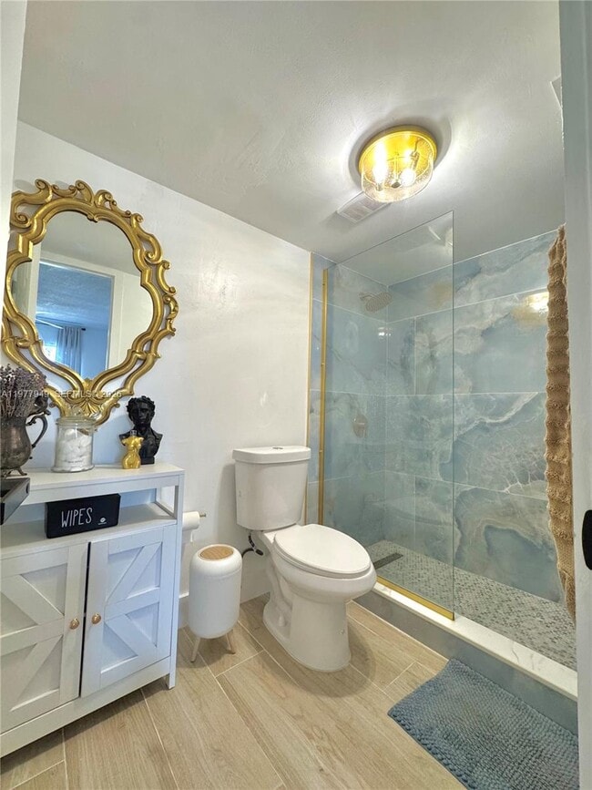 Foto del edificio - 8670 SW 212th St