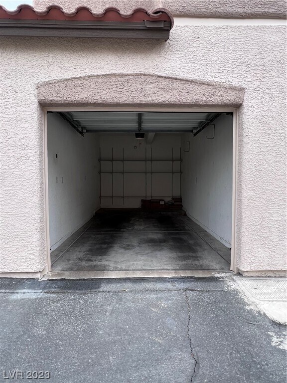 Building Photo - 75 N Valle Verde Dr