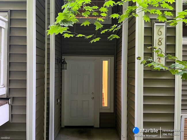 Building Photo - 3 br, 3.5 bath House - 3849 Tiger Mountain...