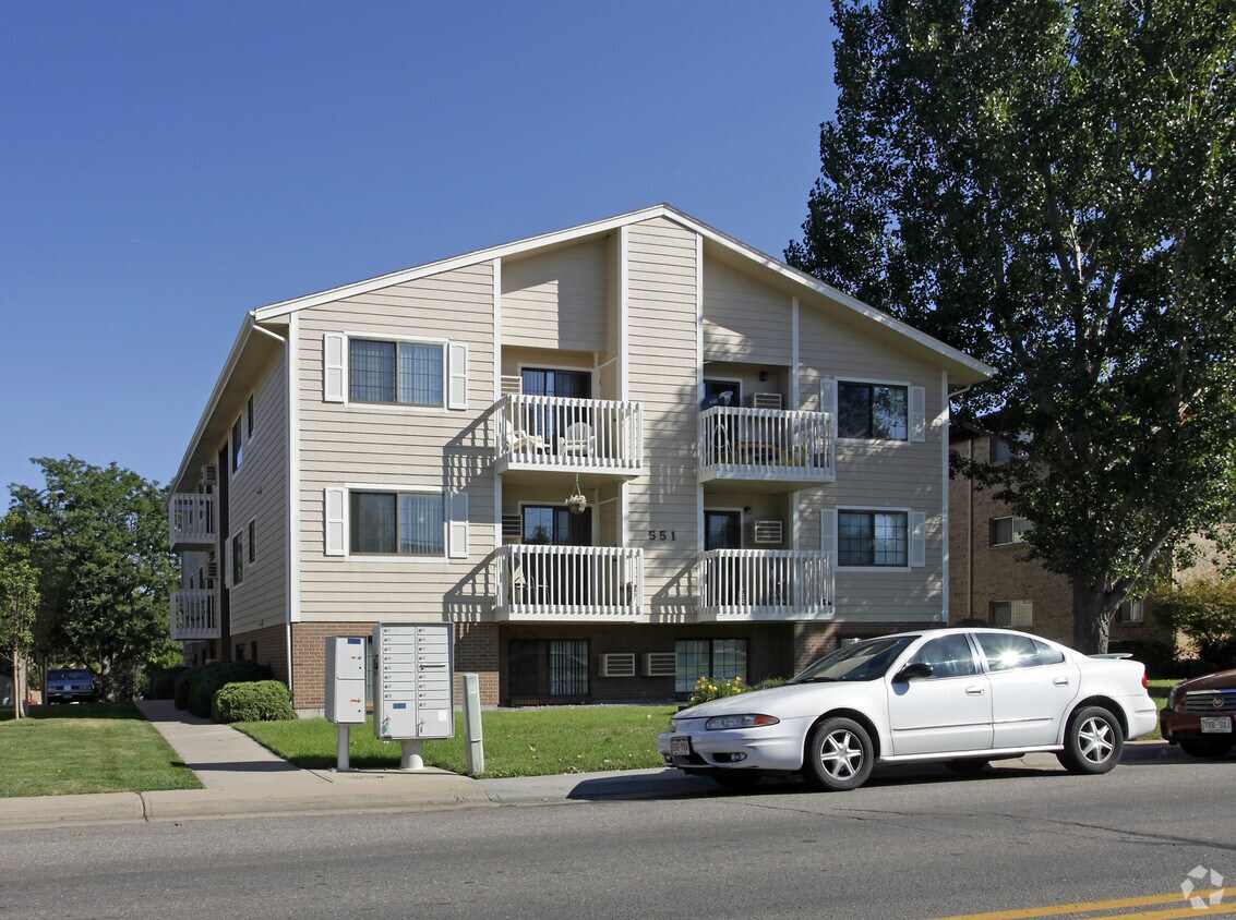 Primary Photo - GLENN SUMMIT APARTMENTS