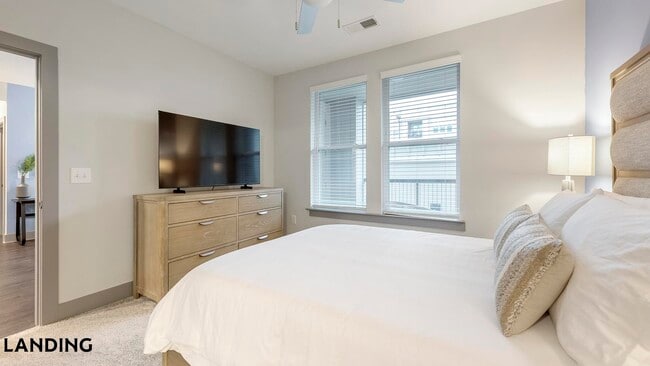 Building Photo - 404 Gallop Ln