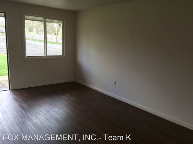 Building Photo - 3525 SW 122nd Ave