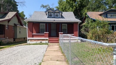 Building Photo - 1916 E 55th St