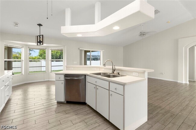 Foto del edificio - 1810 SW 22nd Terrace