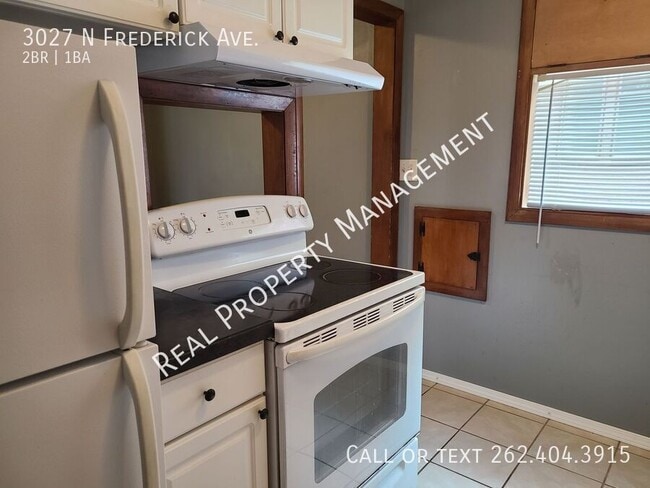 Building Photo - 3027 N Frederick Ave