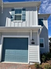Building Photo - 413 Rosemont Dr