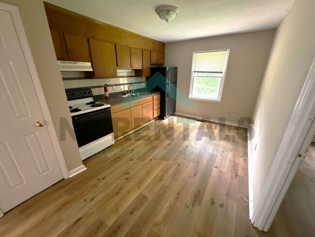 Foto del edificio - 663 Sunnybrook Rd