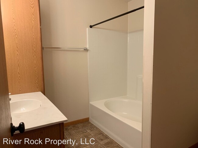 Foto del edificio - 3 br, 2 bath House - 4755 Chelsea Lane S