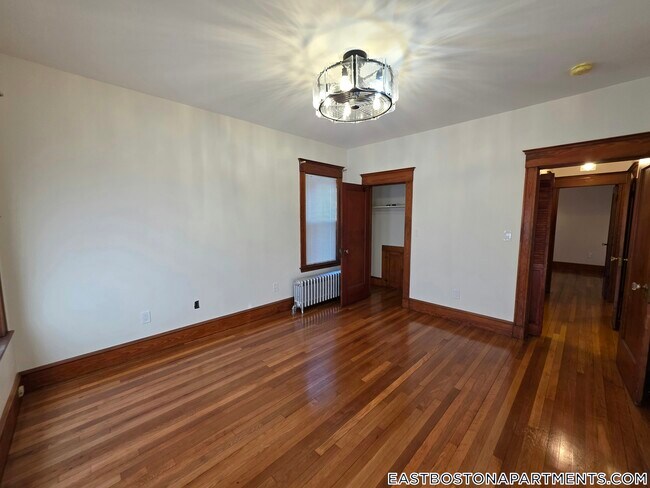 Foto del edificio - 102 Bayswater St