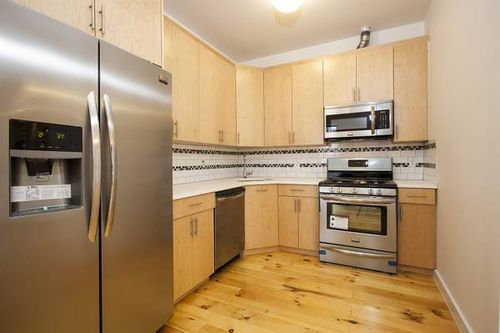 Foto del edificio - 4223 7th Ave