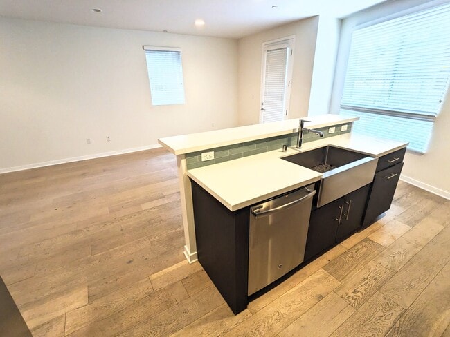 Foto del edificio - 11912 Laurelwood Dr