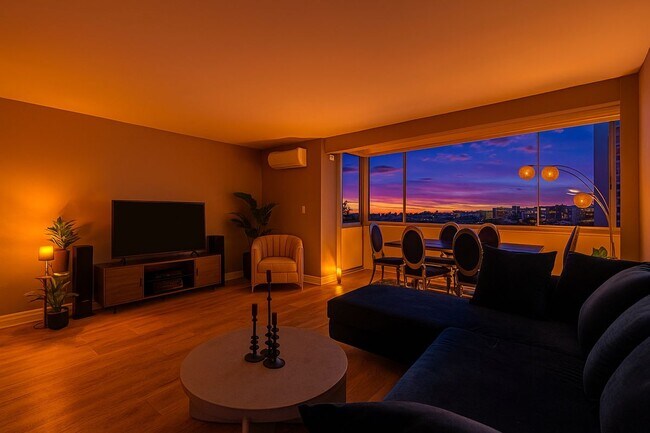 Foto del edificio - 969 Hilgard Ave