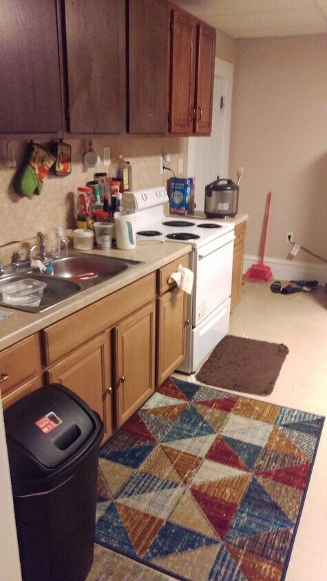 Kitchen - 109 E Main St