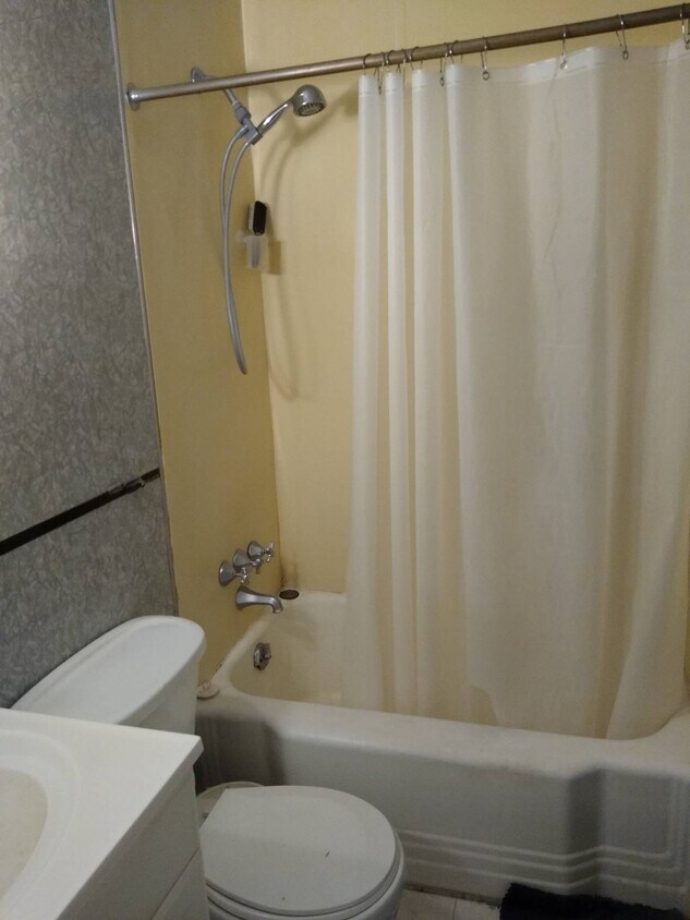 Foto del edificio - 2903 N Calvert St