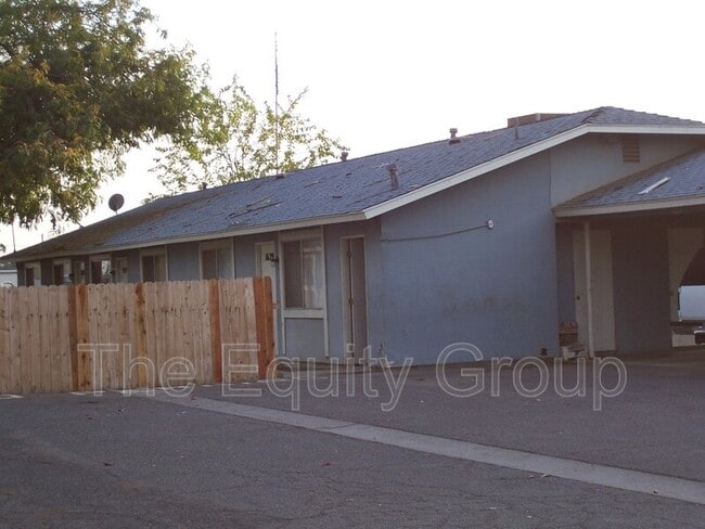 Building Photo - 1629 E Douglas Ave