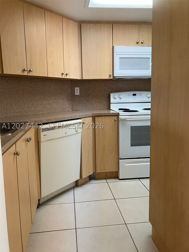 Foto del edificio - 2803 N Course Dr