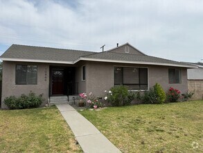 Building Photo - 10866 Gerald Ave