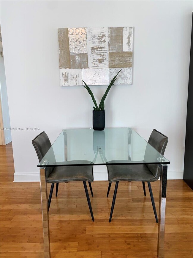 Foto del edificio - 7275 SW 89th St