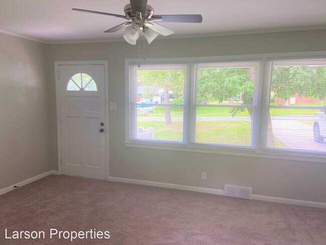 Foto del edificio - 3 br, 1 bath House - 1811 Lynnwood Drive