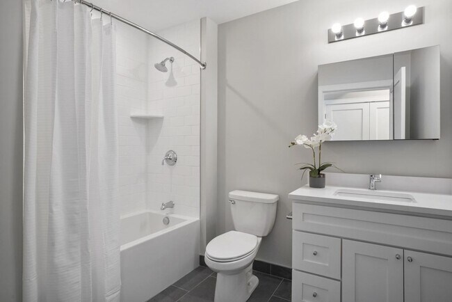 Foto del edificio - 610 Rutherford Ave