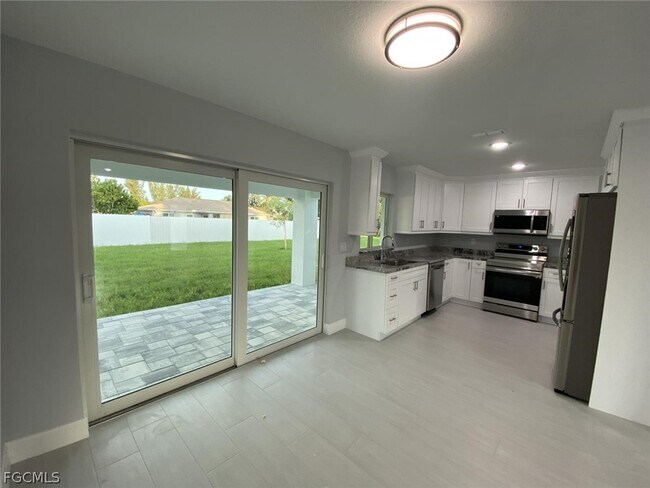 Foto del edificio - 23 NE 16th Pl