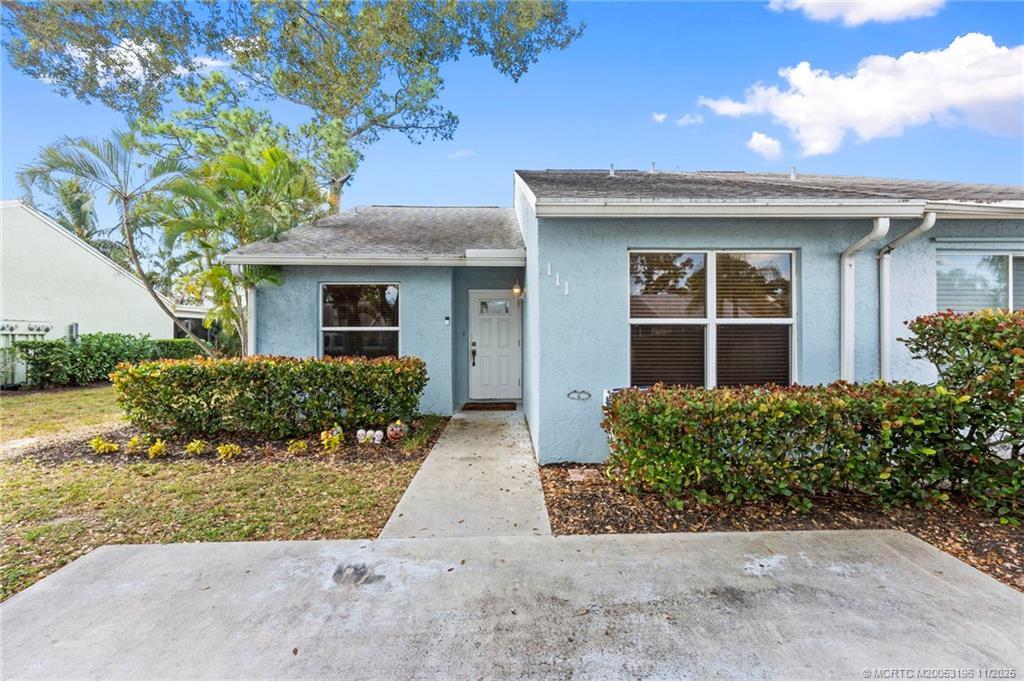 Foto principal - 111 Oakwood Dr